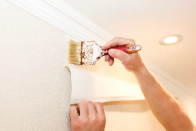 Pose de papier peint à la Forclaz — revêtements muraux et toiles de verre